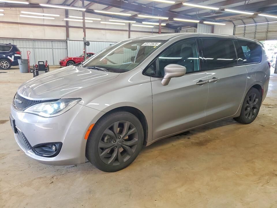 2019 CHRYSLER Pacifica