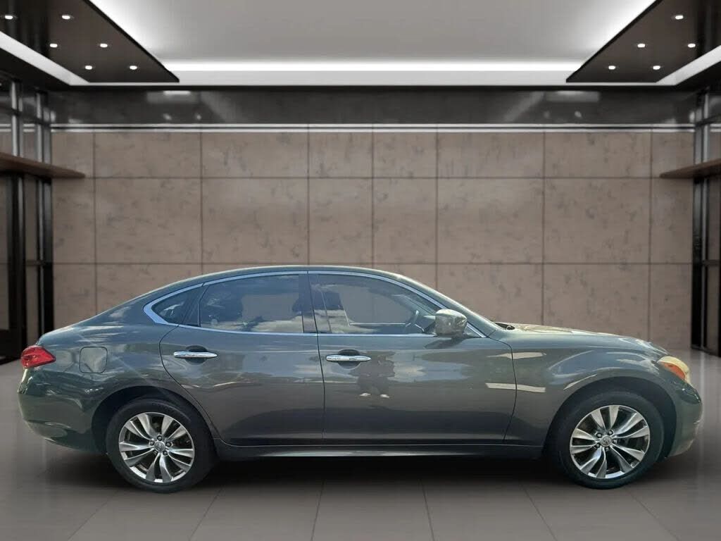 2013 INFINITI M37