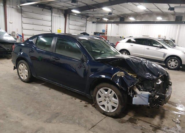 2014 DODGE Avenger