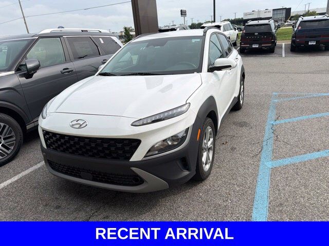 2023 HYUNDAI Kona