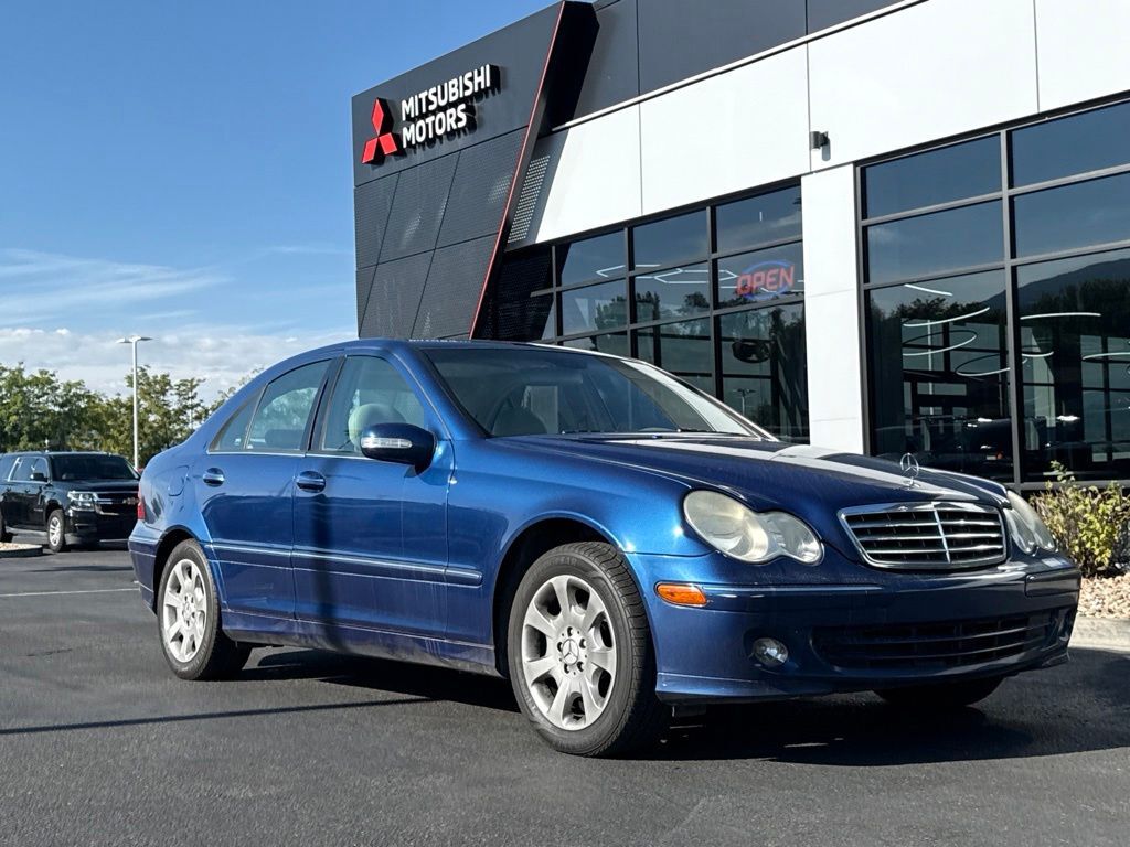 2005 MERCEDES-BENZ C-Class