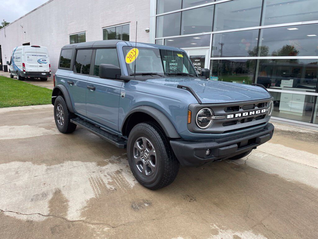 2023 FORD Bronco