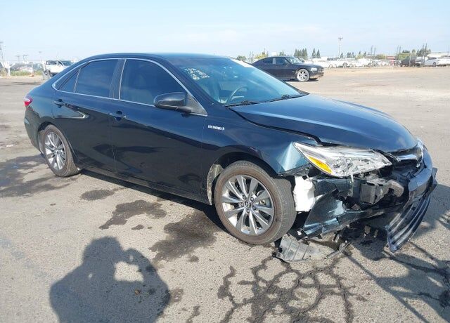 2016 TOYOTA Camry