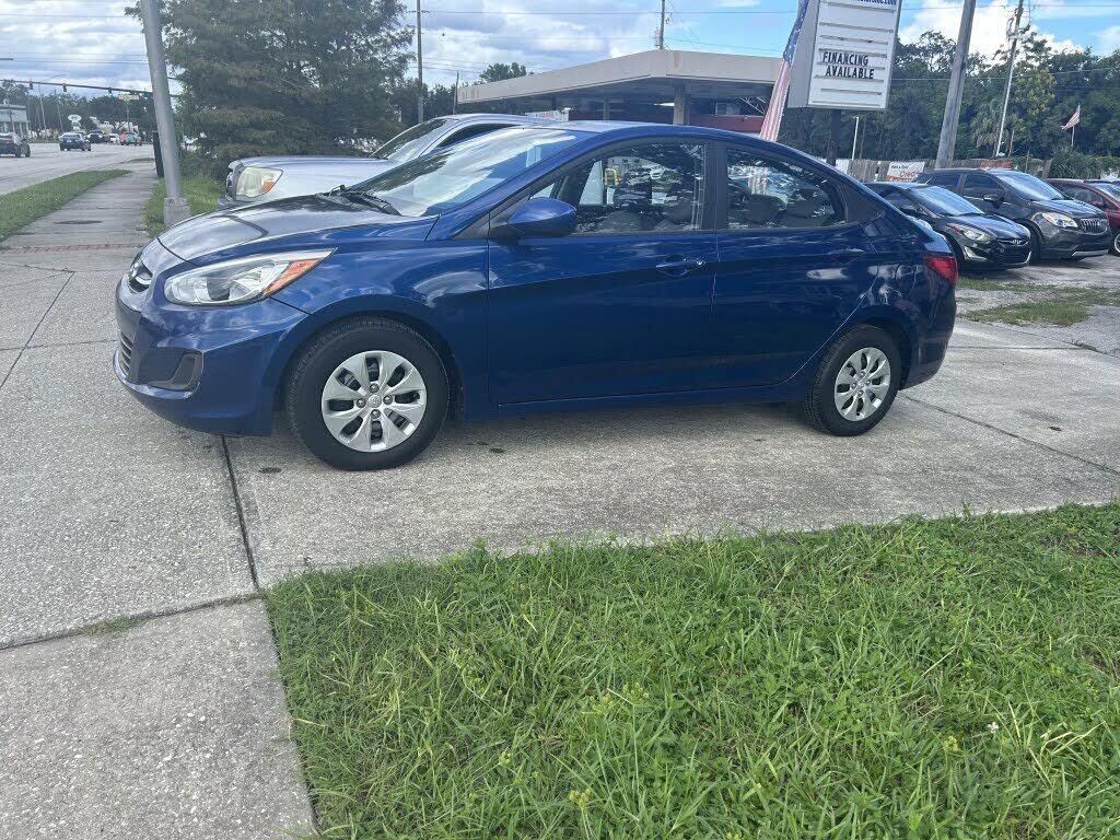 2015 HYUNDAI Accent