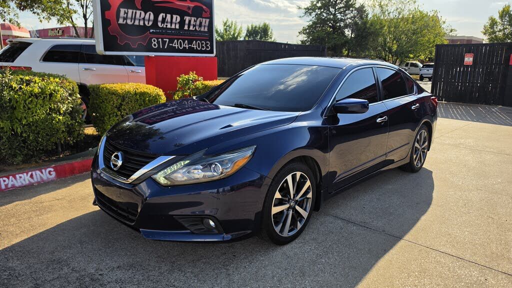 2017 NISSAN Altima