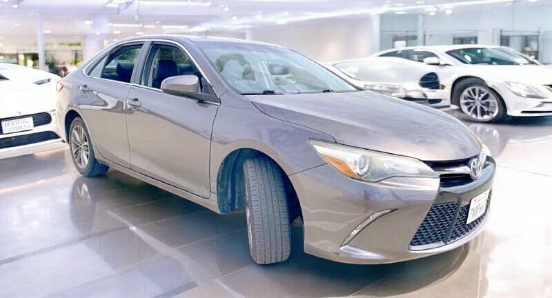 2017 TOYOTA Camry