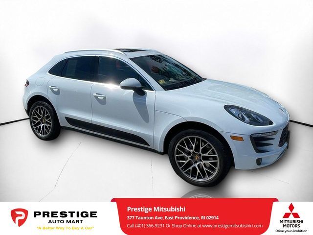 2018 PORSCHE Macan