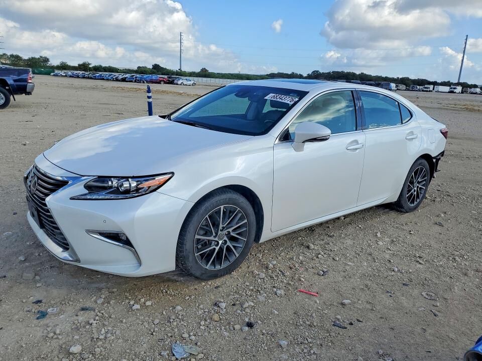 2018 LEXUS ES