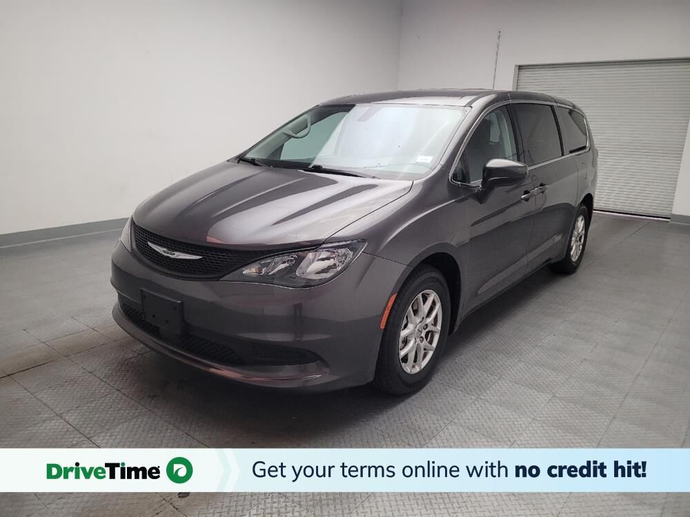 2021 CHRYSLER Voyager