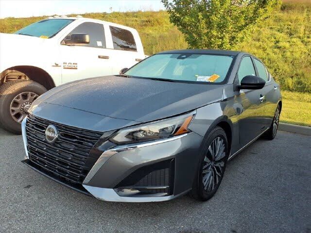 2025 NISSAN Altima