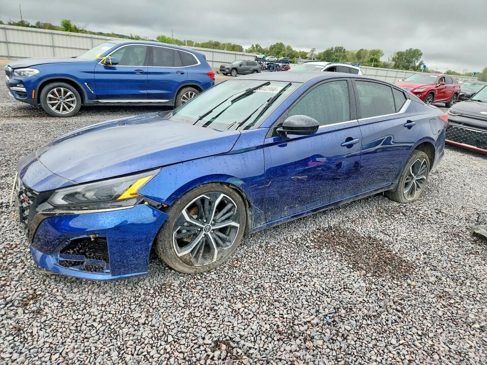 2024 NISSAN Altima