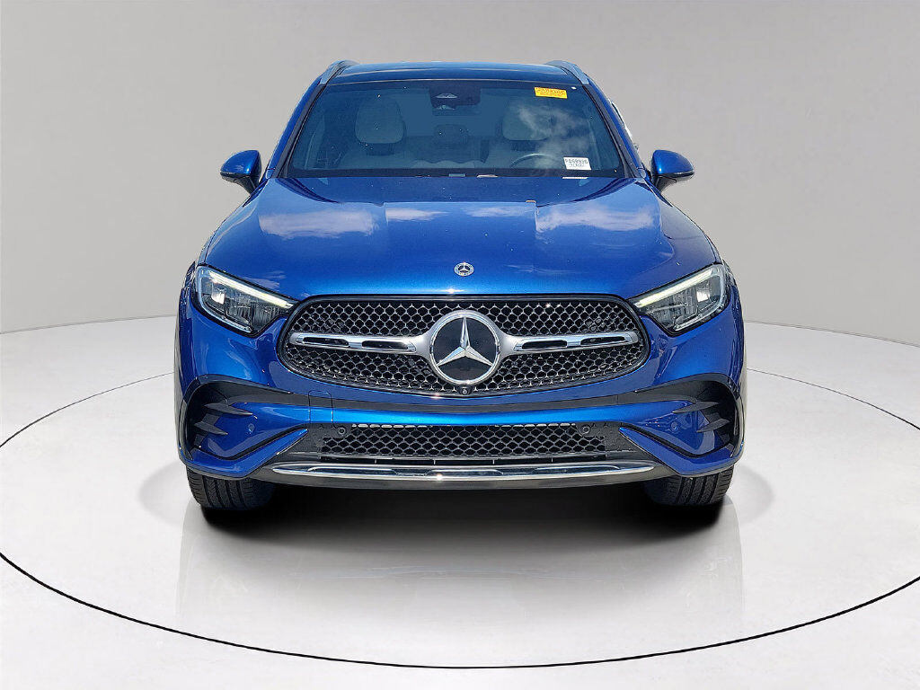 2023 Mercedes-Benz GLC-Class