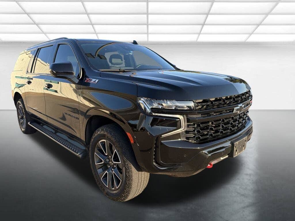 2023 CHEVROLET Suburban
