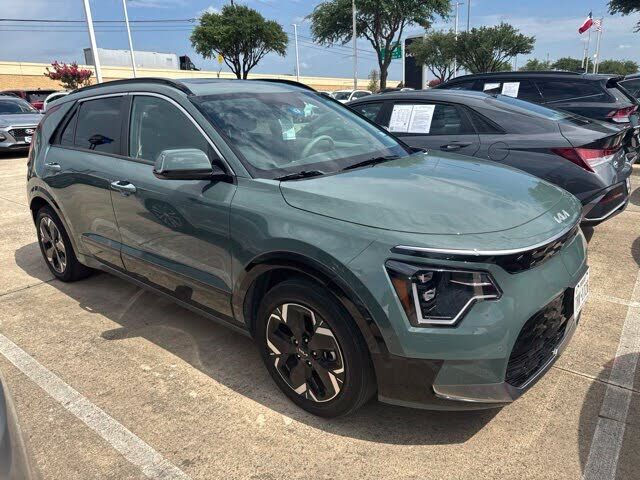 2023 KIA Niro