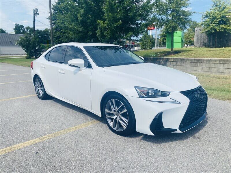 2019 LEXUS IS