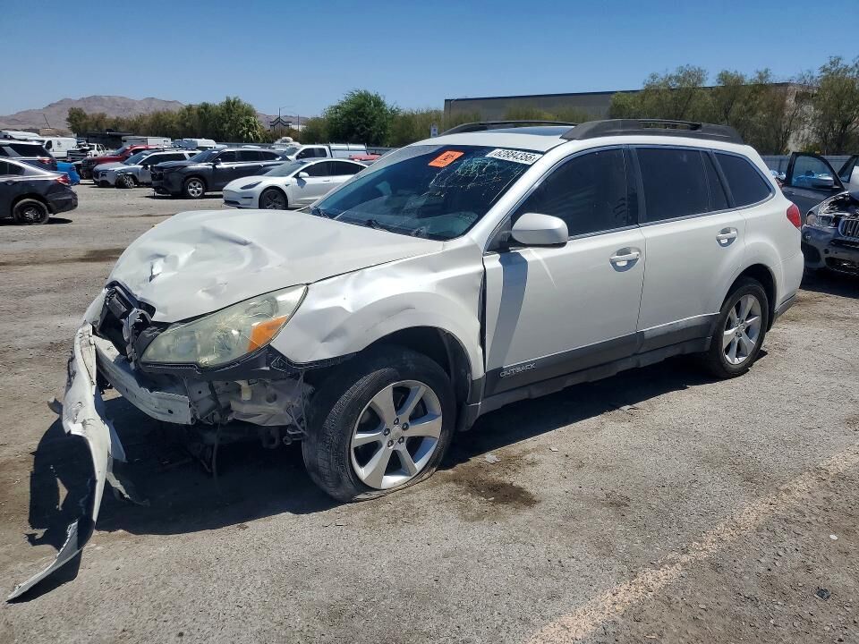 2013 SUBARU Outback