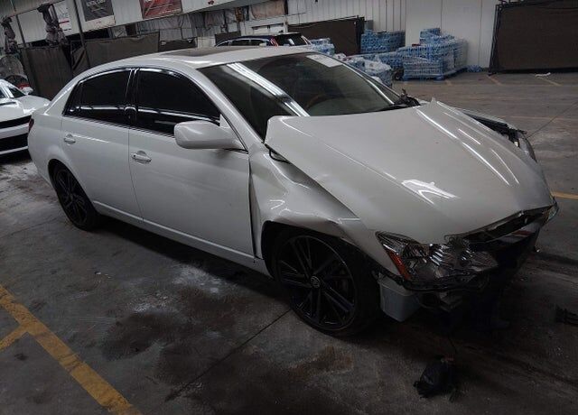 2006 TOYOTA Avalon
