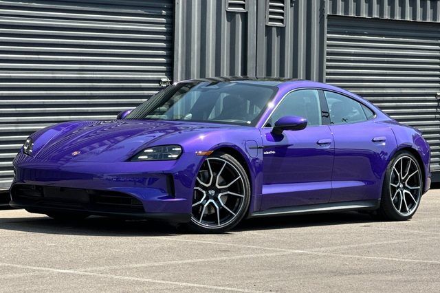 2026 PORSCHE Taycan