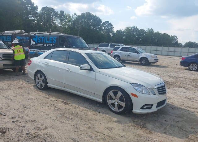 2011 MERCEDES-BENZ E-Class