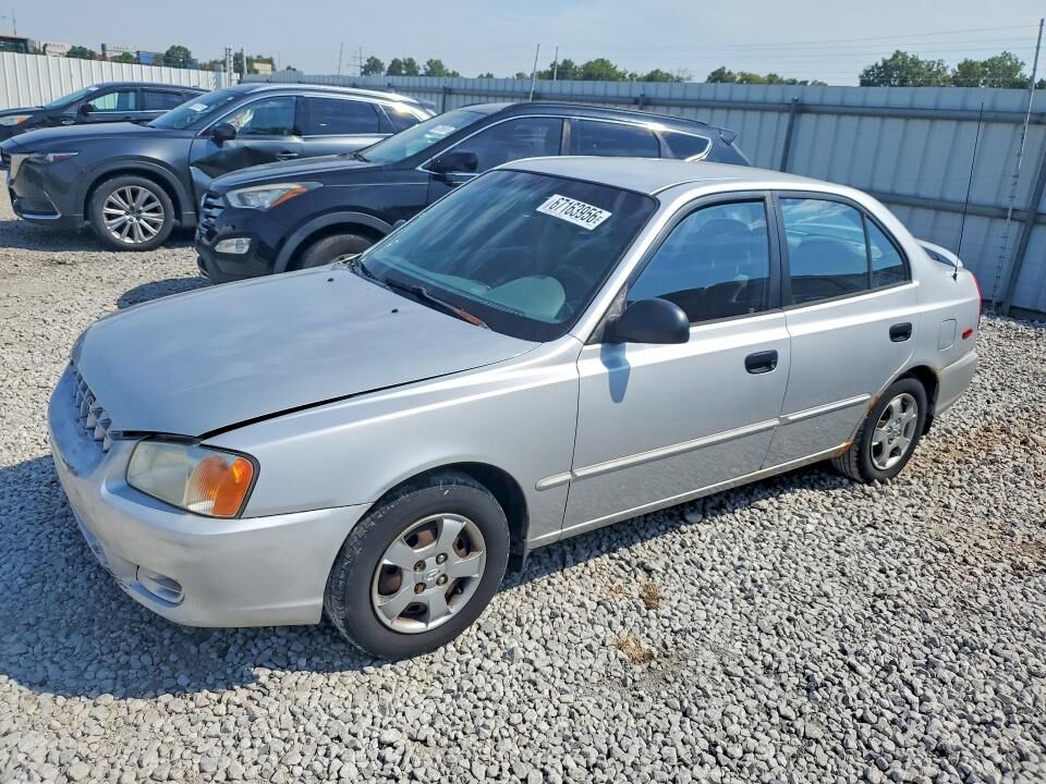 2002 HYUNDAI Accent