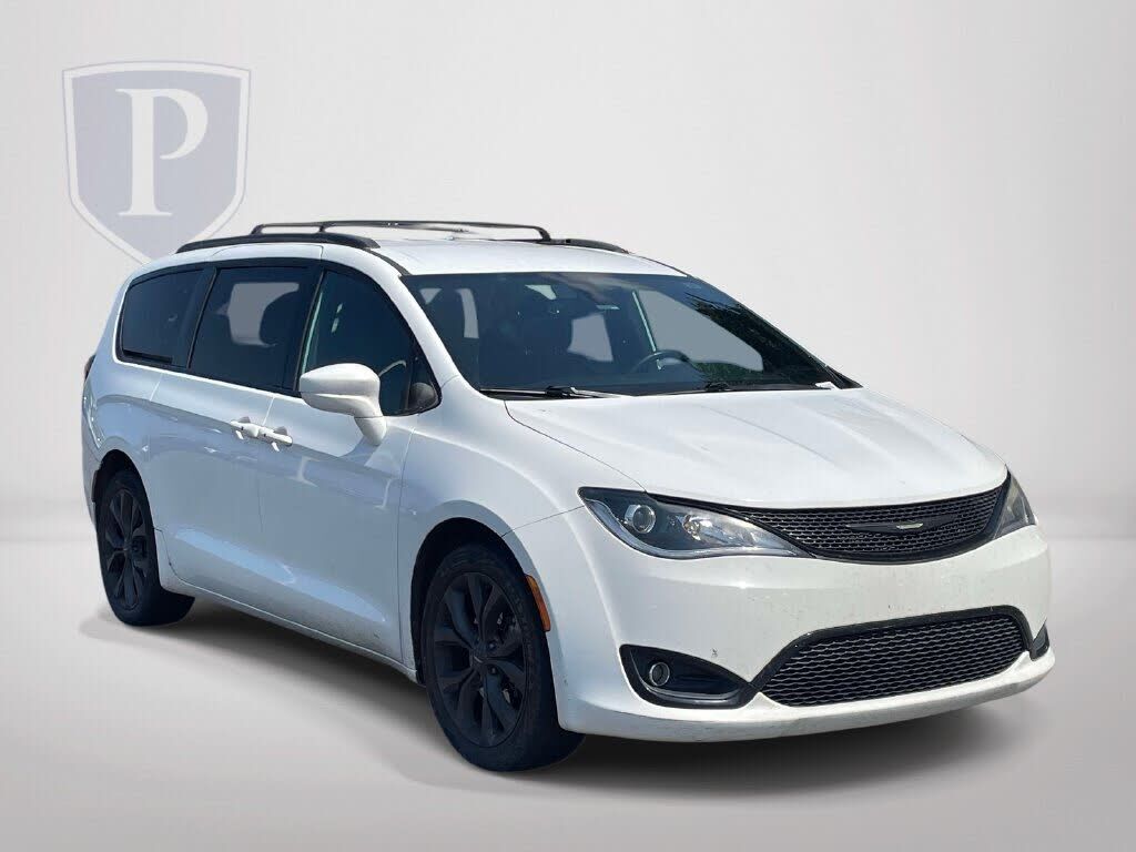 2020 CHRYSLER Pacifica