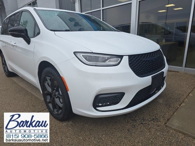 2024 CHRYSLER Pacifica