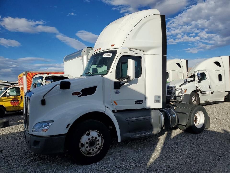 2020 PETERBILT 579