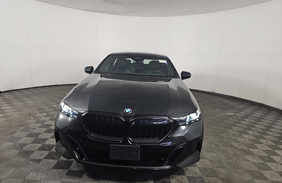 2026 BMW 530i