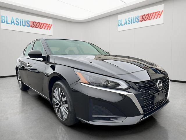 2023 NISSAN Altima