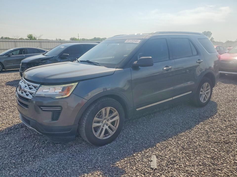 2018 FORD Explorer