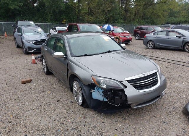 2012 CHRYSLER 200