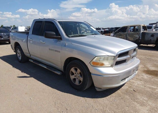 2012 DODGE Ram