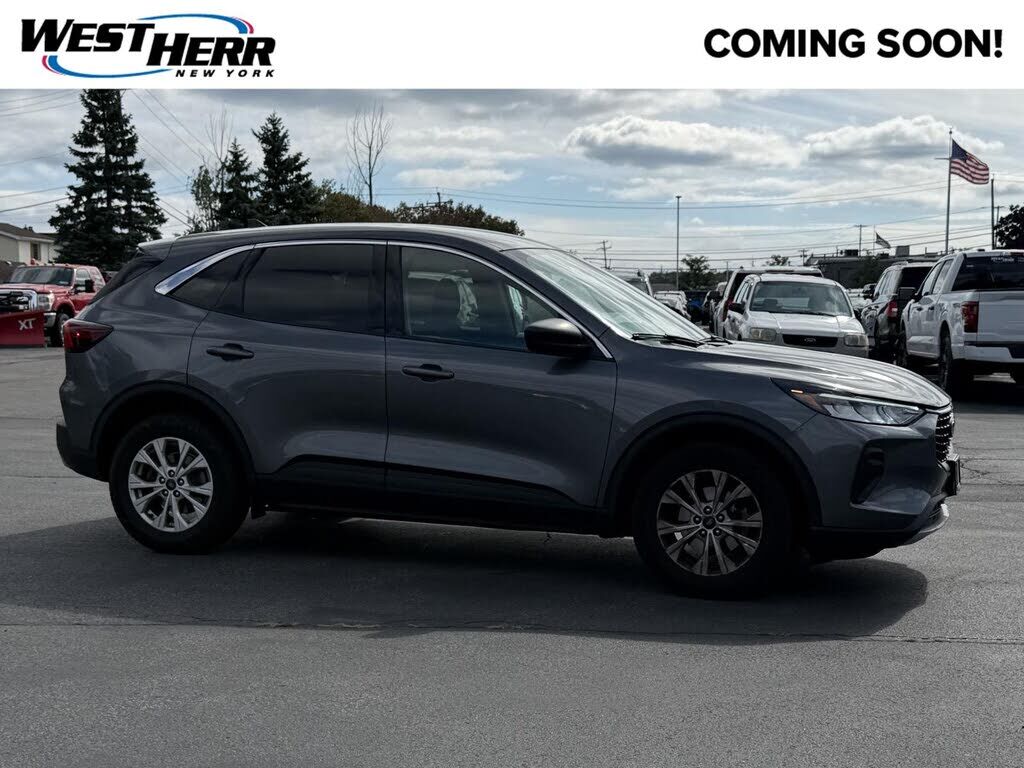 2023 FORD Escape