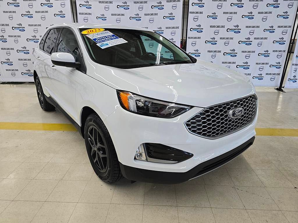 2023 FORD Edge