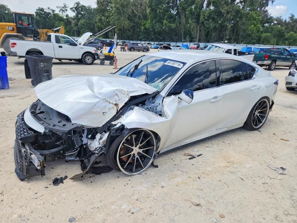 2022 LEXUS IS