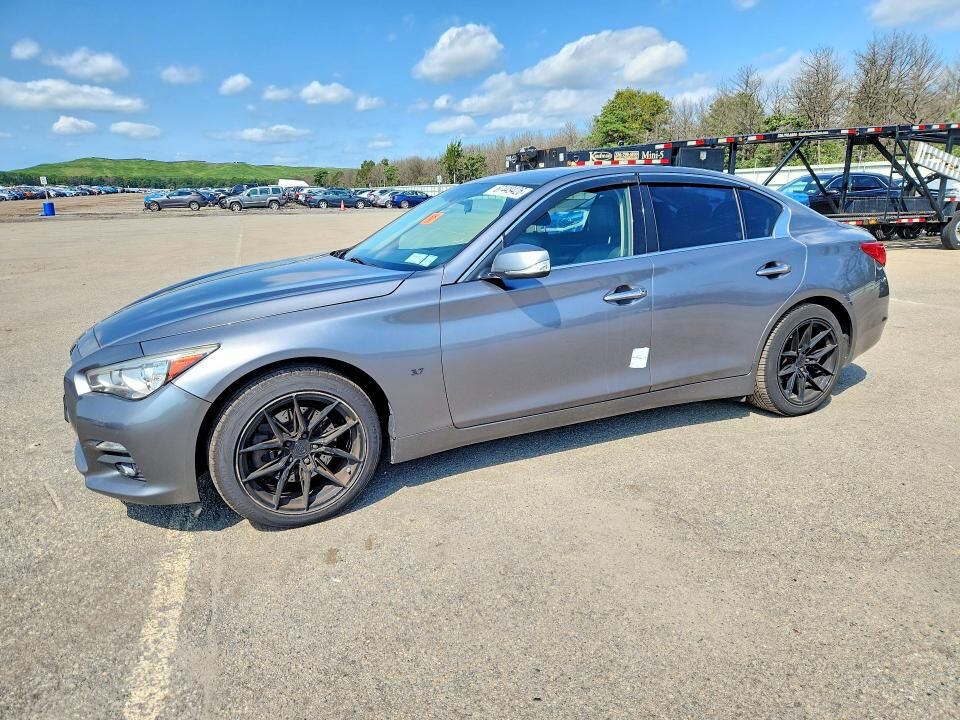 2015 INFINITI Q50