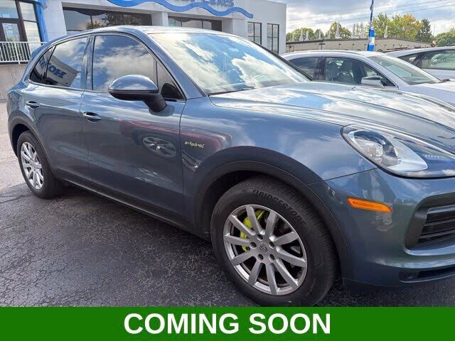 2020 PORSCHE Cayenne