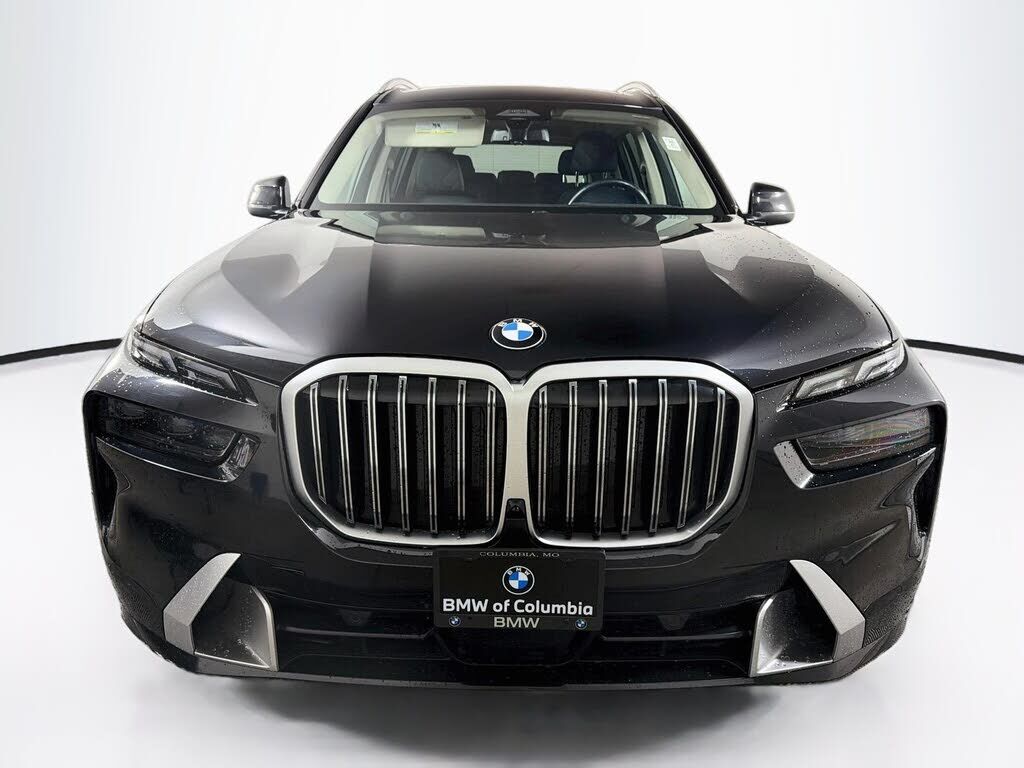 2025 BMW X7