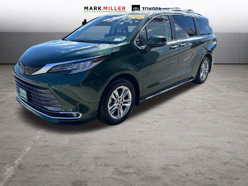 2022 TOYOTA Sienna