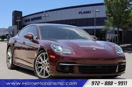 2018 PORSCHE Panamera