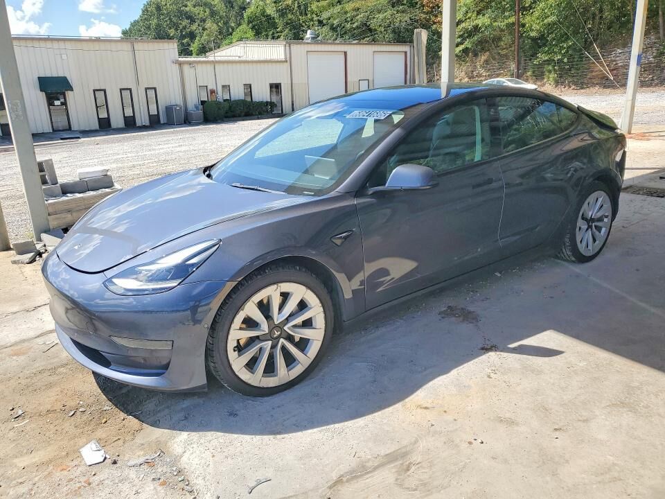 2022 TESLA Model 3