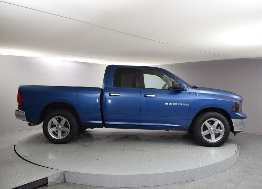 2011 DODGE Ram