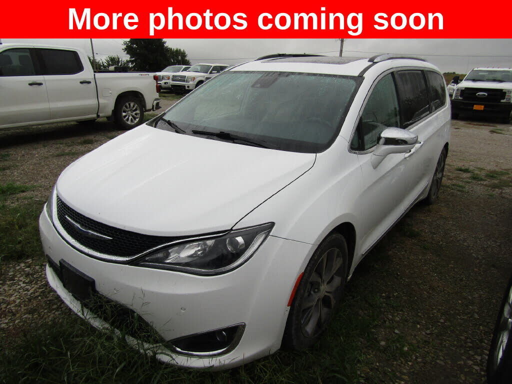 2019 CHRYSLER Pacifica