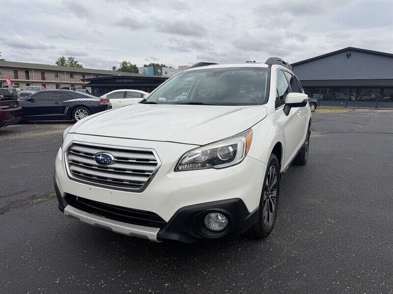 2017 SUBARU Outback
