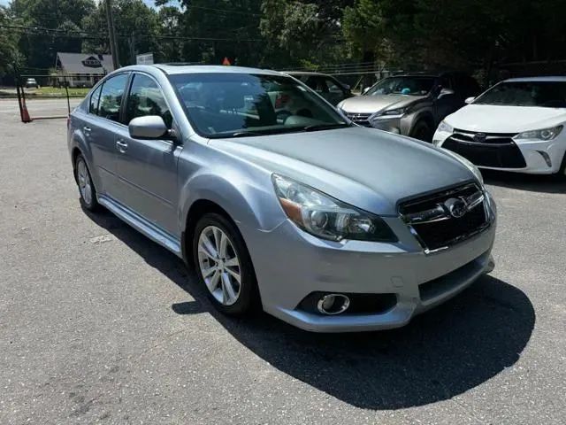 2013 SUBARU Legacy