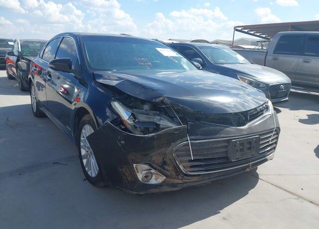 2014 TOYOTA Avalon