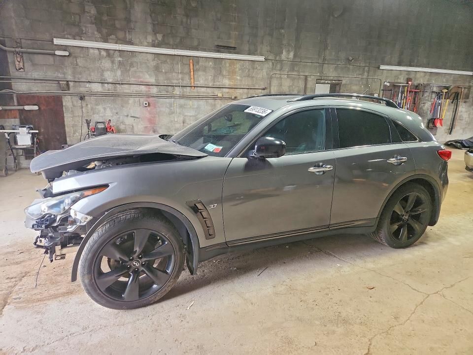 2017 INFINITI QX70