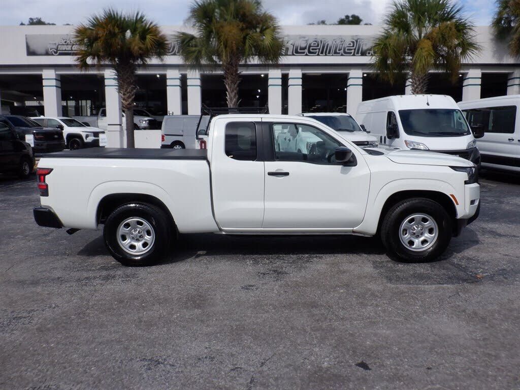 2024 NISSAN Frontier