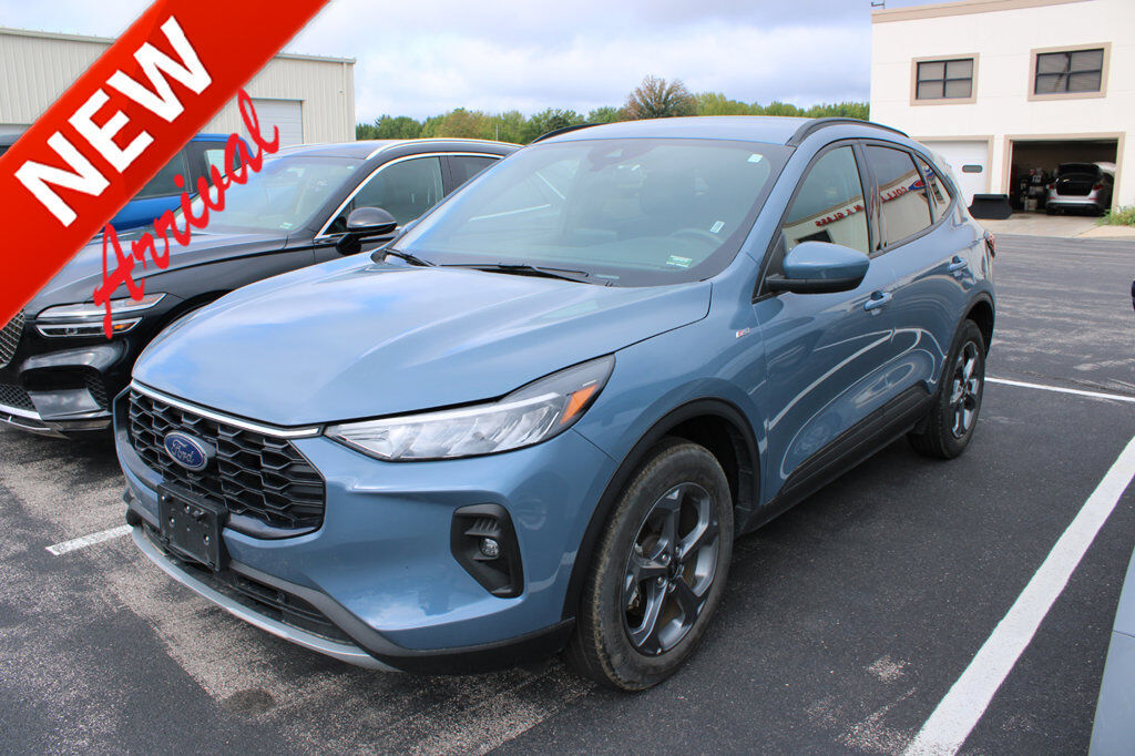 2025 FORD Escape