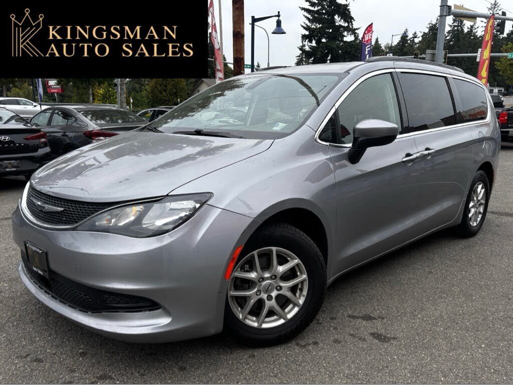 2021 CHRYSLER Voyager